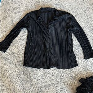 Amazon Black Pleated Blouse